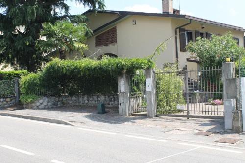 https://metasearch.in-lombardia.it/mss/mss_renderimg.php?id=41241&src=251e94bf669bc8d436ec60550ee46c14.jpg