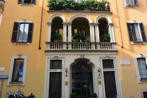 https://metasearch.in-lombardia.it/mss/mss_renderimg.php?id=44706&src=eb3ee7c96d9f9c51cf8004bd6d9d497a.jpg