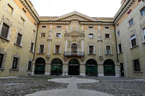 https://metasearch.in-lombardia.it/mss/mss_renderimg.php?id=45113&src=7befa33f2bc6ddf72a2ff3949d1a254d.jpg